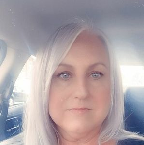 Meet your Posher, Gina